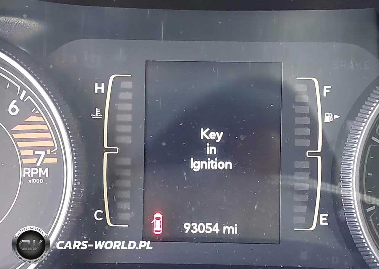 2019 Jeep Cherokee Latitude 4X4 VIN:1C4PJMCB9KD350805 - 16