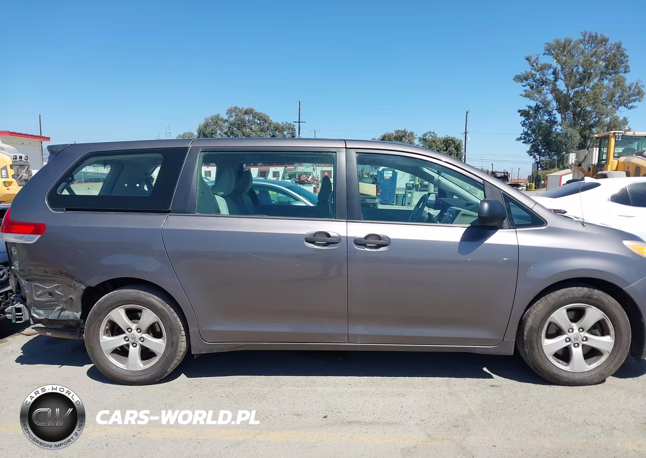 2013 Toyota Sienna L V6 7 Passenger VIN:5TDZK3DC5DS305133 - 13