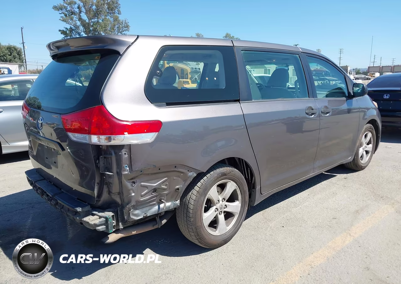 2013 Toyota Sienna L V6 7 Passenger VIN:5TDZK3DC5DS305133 - 4