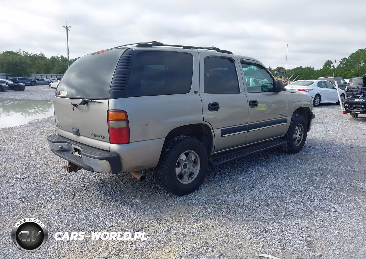 2000 Chevrolet Tahoe All New Ls VIN:1GNEC13T0YJ197340 - 4