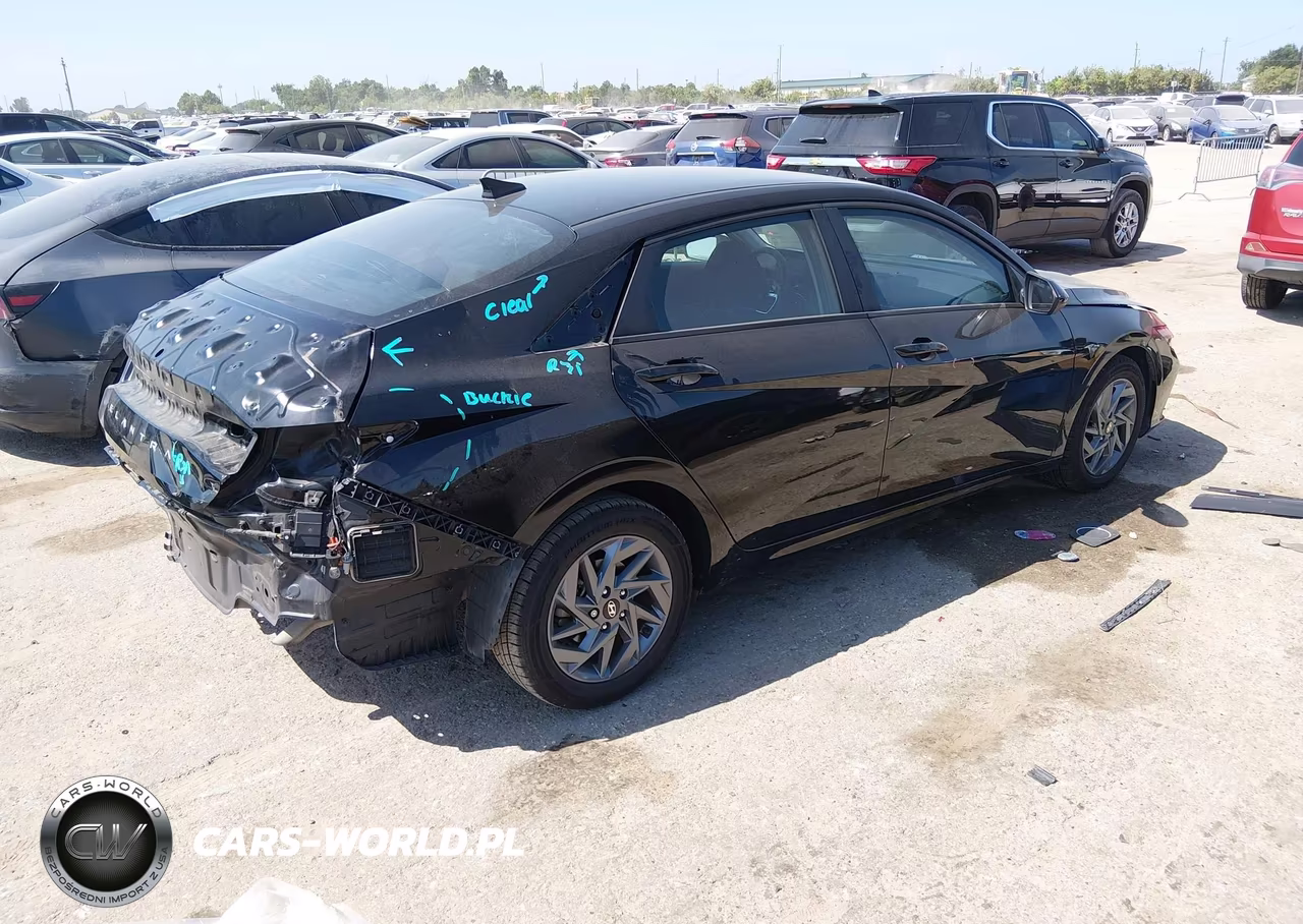 2024 Hyundai Elantra Sel VIN:KMHLM4DG7RU717173 - 4