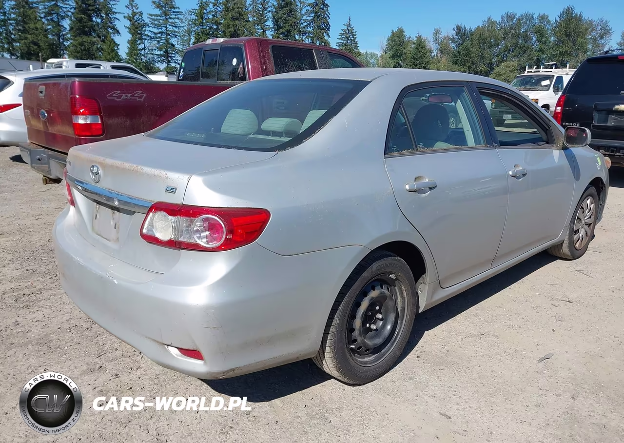 2013 Toyota Corolla Le VIN:5YFBU4EE7DP132130 - 4