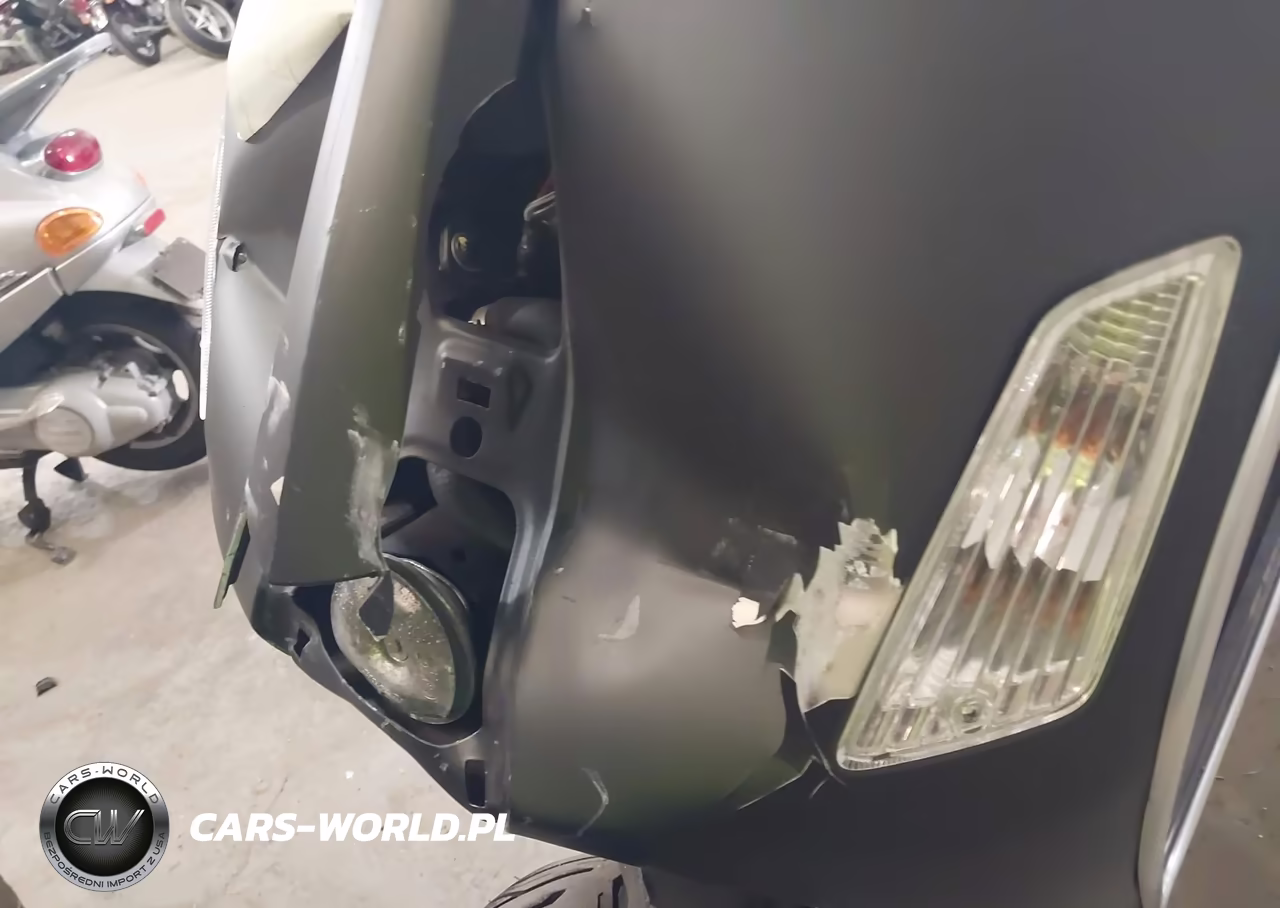2021 Vespa Gts 300 VIN:ZAPMA39M9M5202204 - 14