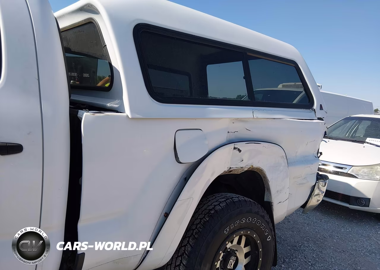 2010 Toyota Tacoma Base V6 VIN:3TMMU4FN5AM018590 - 6