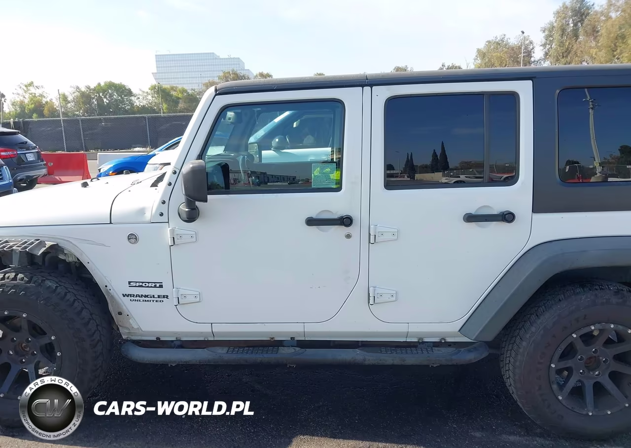 2016 Jeep Wrangler Unlimited Sport VIN:1C4HJWDG5GL113672 - 14