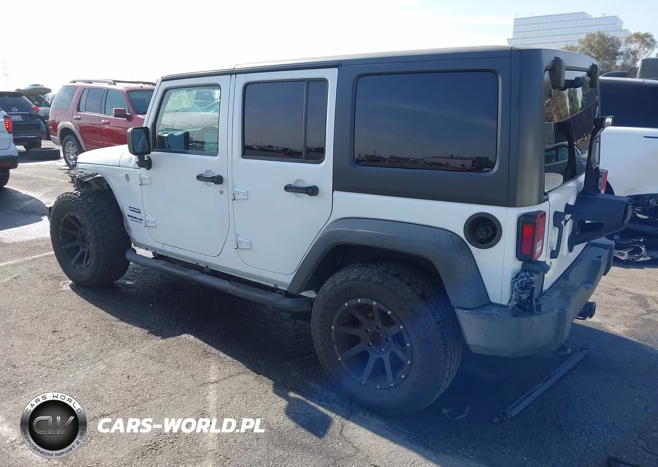 2016 Jeep Wrangler Unlimited Sport VIN:1C4HJWDG5GL113672 - 3