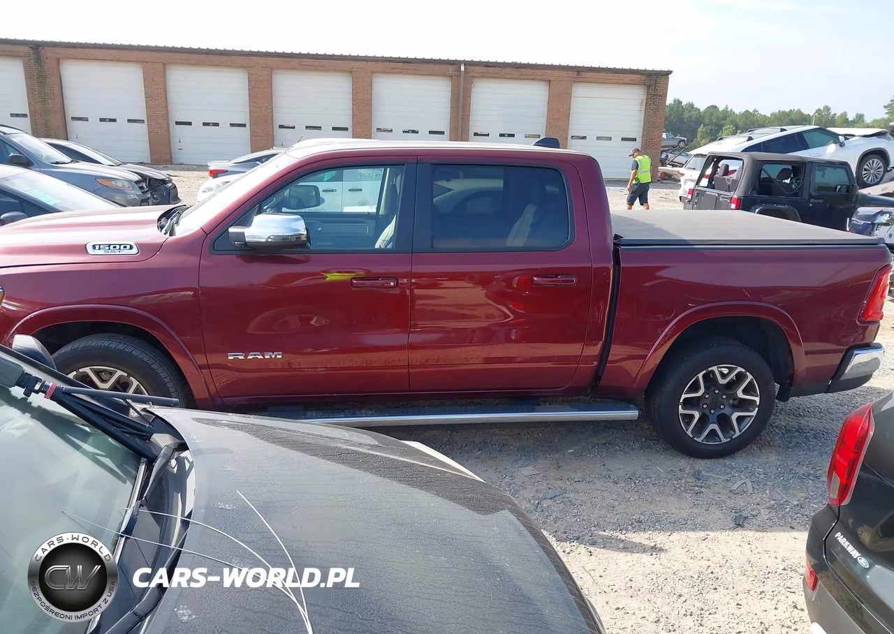 2025 Ram 1500 Laramie 4X4 5'7 Box VIN:1C6SRFJP0SN599265 - 14