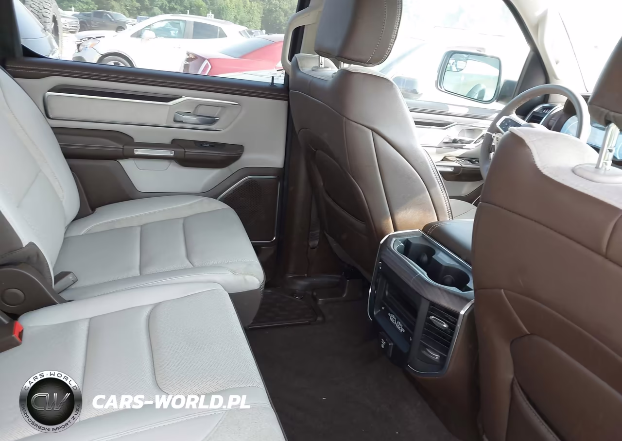 2025 Ram 1500 Laramie 4X4 5'7 Box VIN:1C6SRFJP0SN599265 - 8