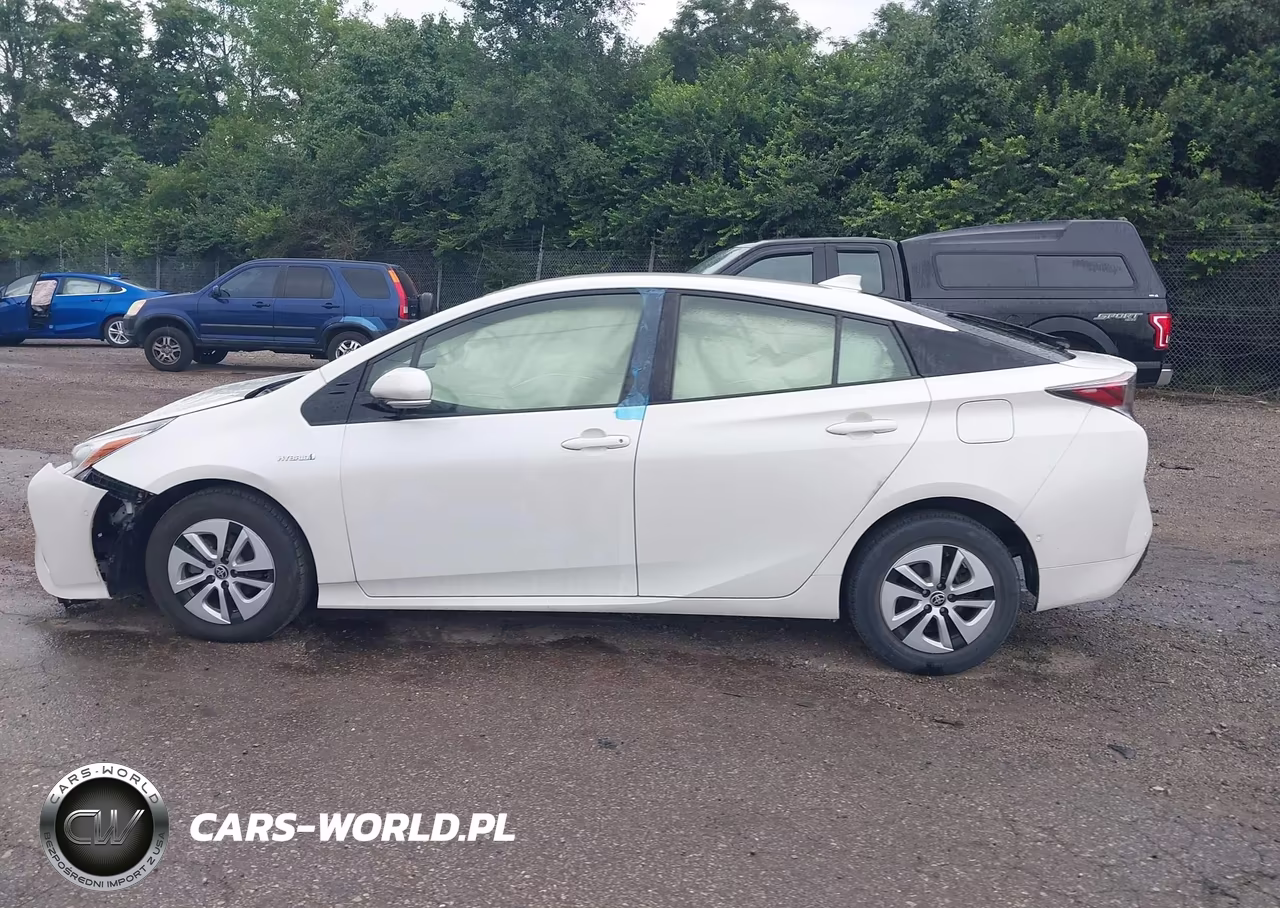 2017 Toyota Prius Three VIN:JTDKARFUXH3044019 - 15