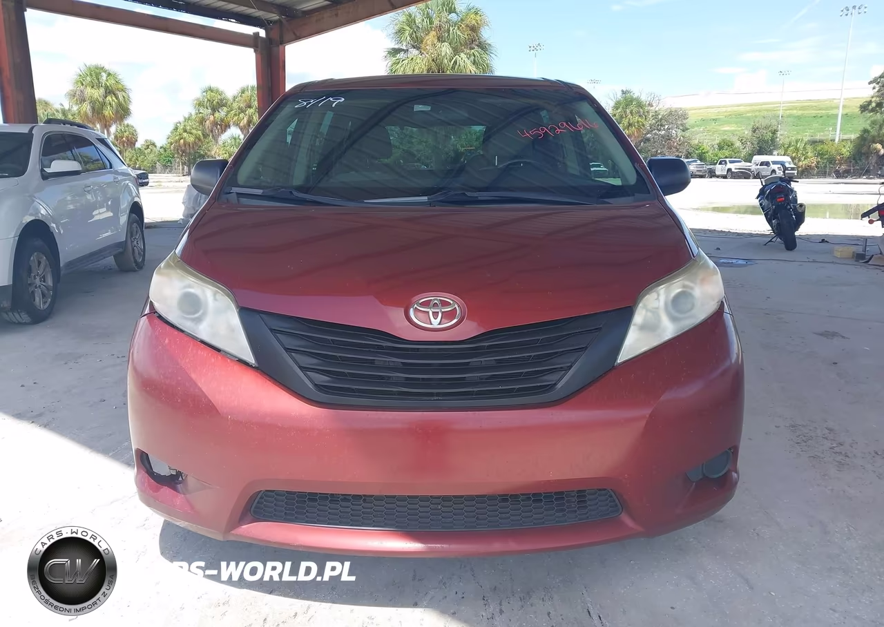 2016 Toyota Sienna L 7 Passenger VIN:5TDZK3DC8GS717812 - 12