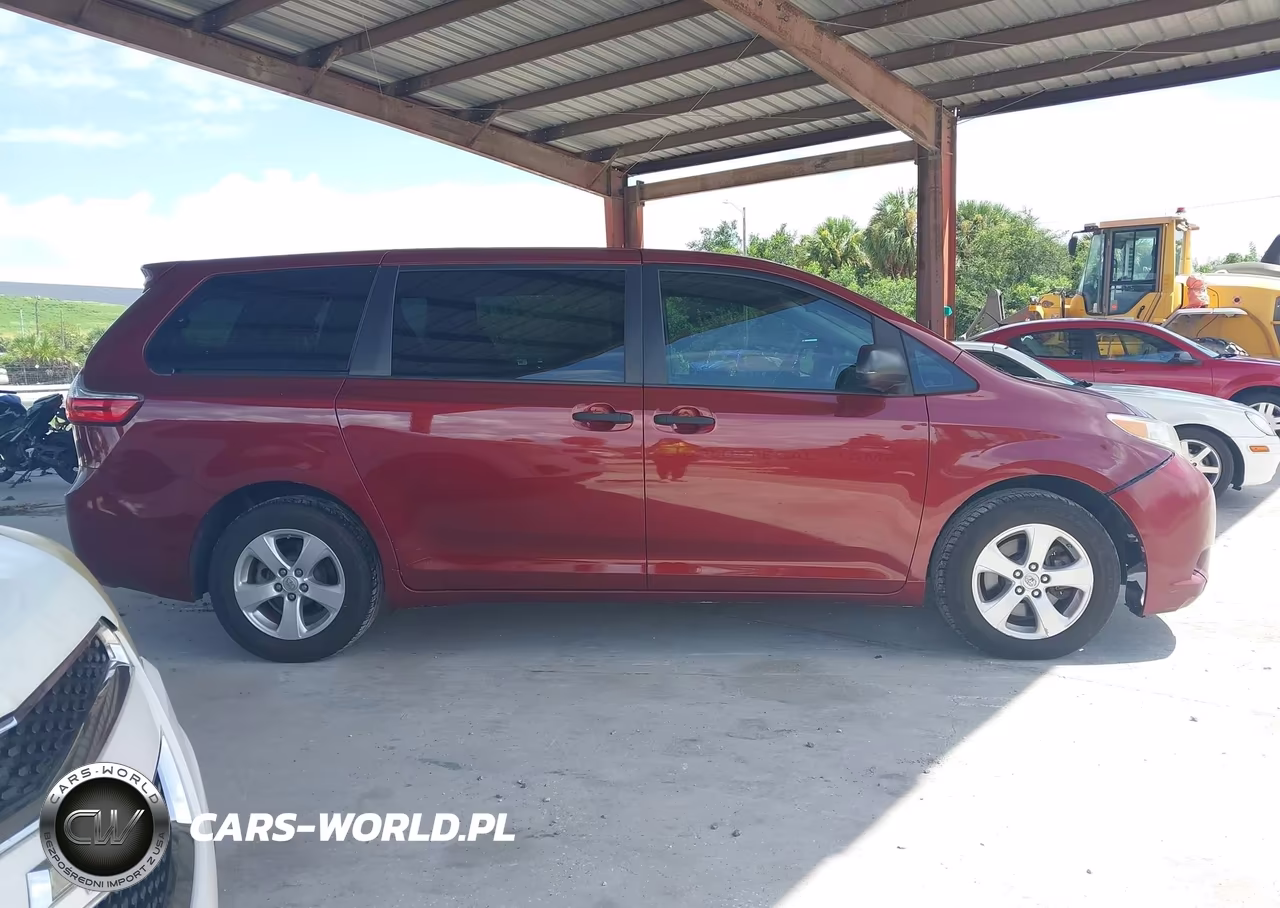 2016 Toyota Sienna L 7 Passenger VIN:5TDZK3DC8GS717812 - 13