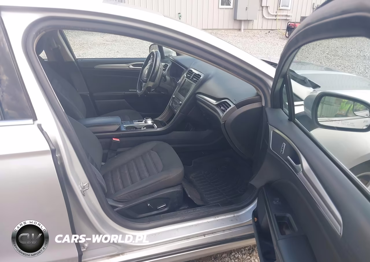 2018 Ford Fusion Se VIN:3FA6P0HD8JR135120 - 5