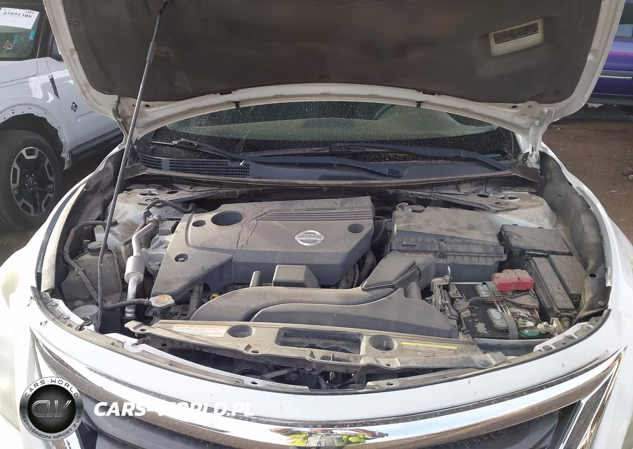 2014 Nissan Altima 2.5 S VIN:1N4AL3AP1EN355672 - 10
