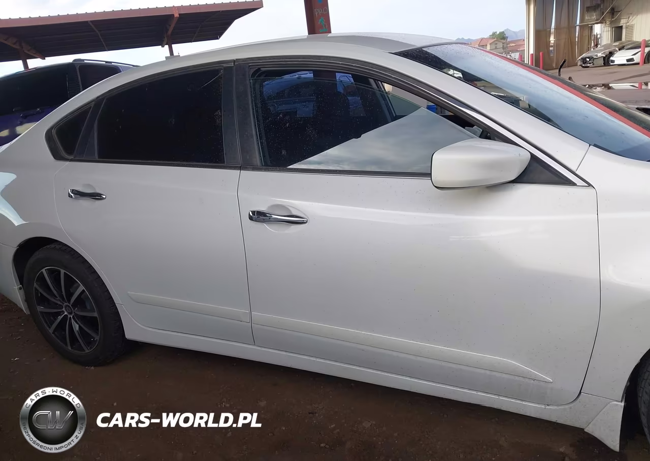 2014 Nissan Altima 2.5 S VIN:1N4AL3AP1EN355672 - 13