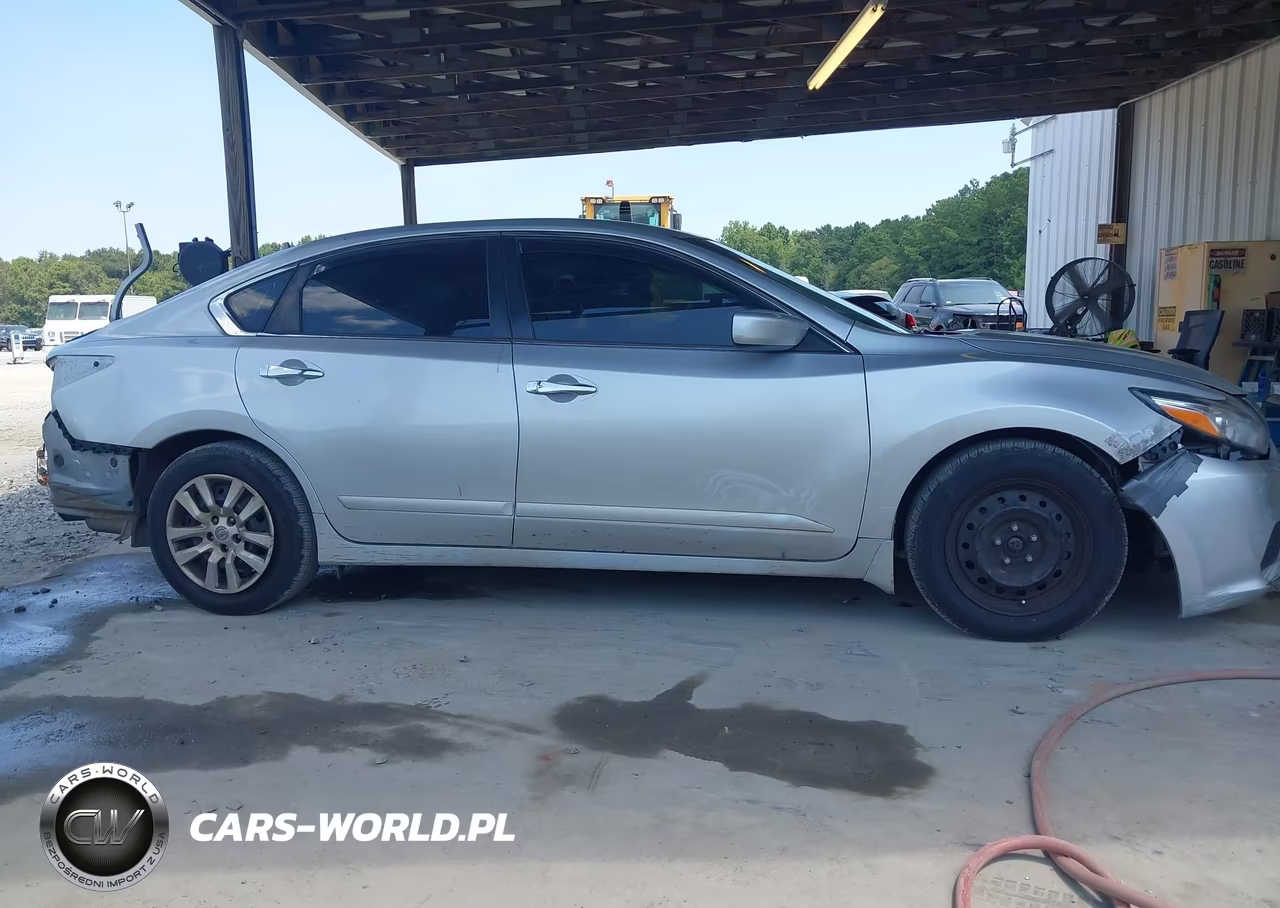 2018 Nissan Altima 2.5 S VIN:1N4AL3AP9JC276952 - 14