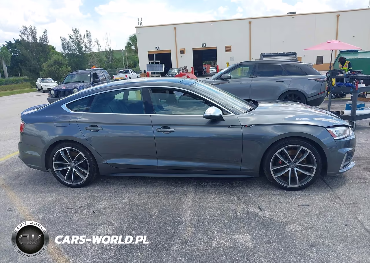 2018 Audi S5 3.0T Premium Plus VIN:WAUC4CF54JA064430 - 13