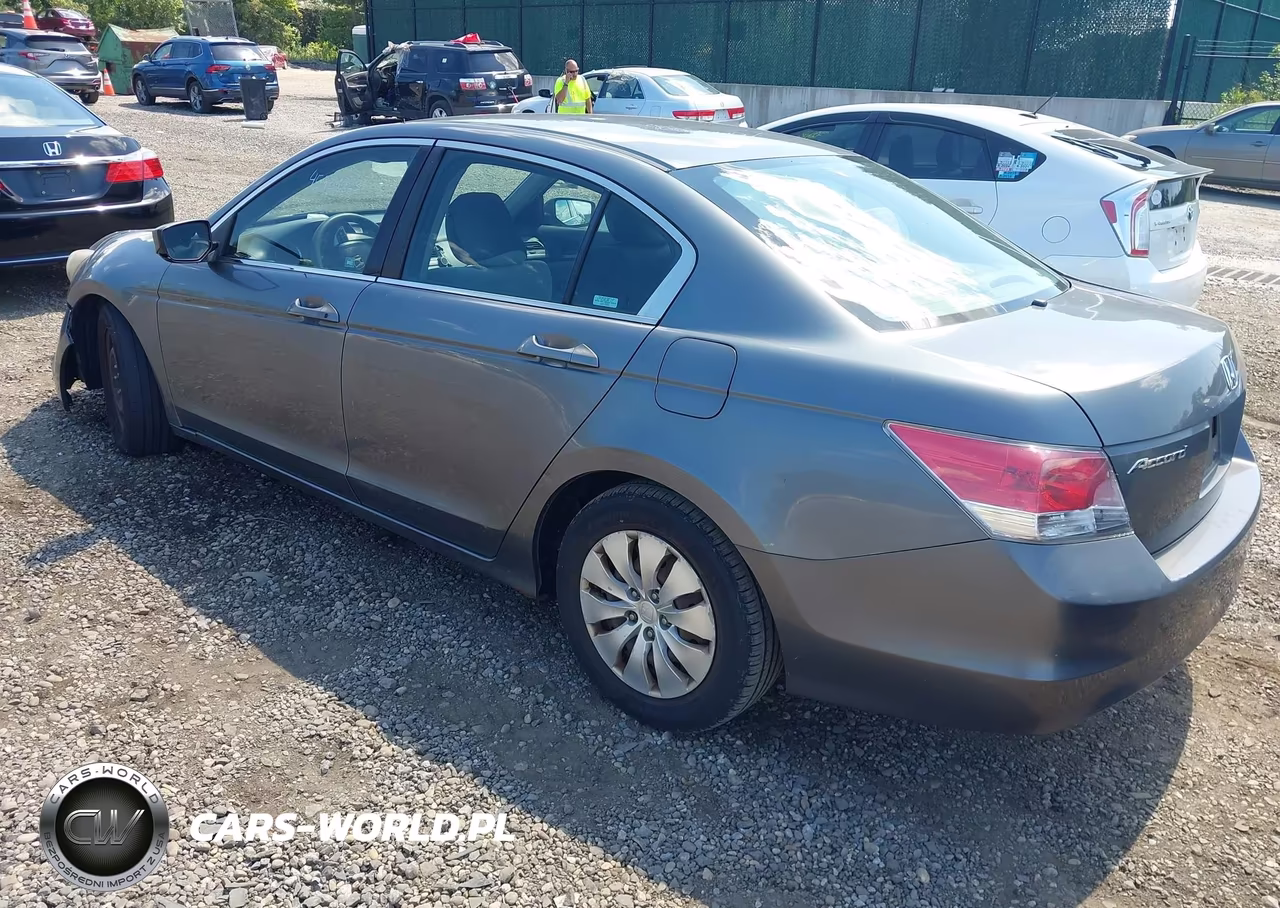 2010 Honda Accord 2.4 Lx VIN:1HGCP2F35AA066692 - 3
