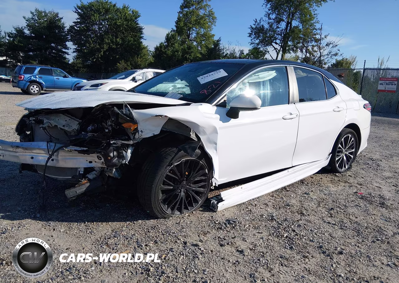 2018 Toyota Camry Se VIN:4T1B11HK4JU589027 - 2