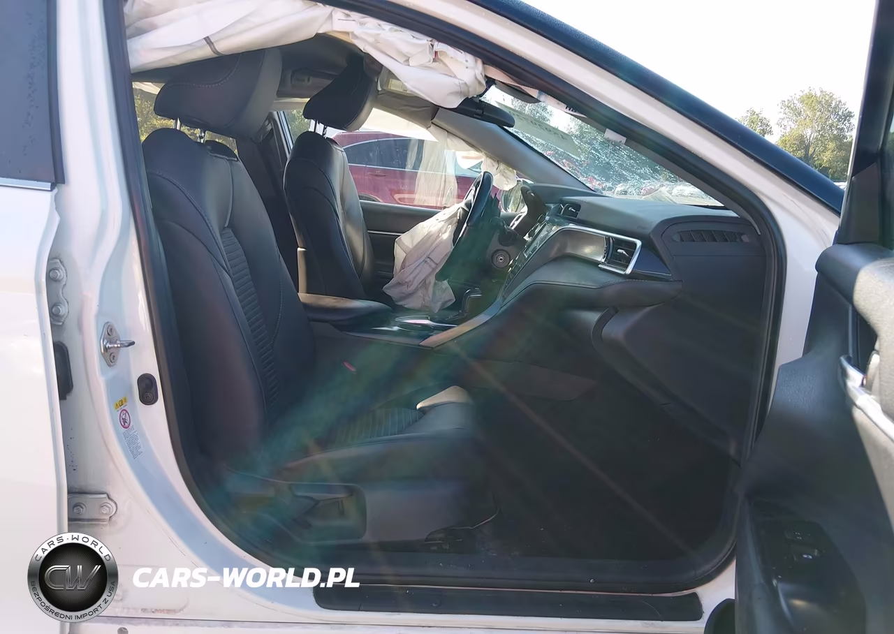 2018 Toyota Camry Se VIN:4T1B11HK4JU589027 - 5