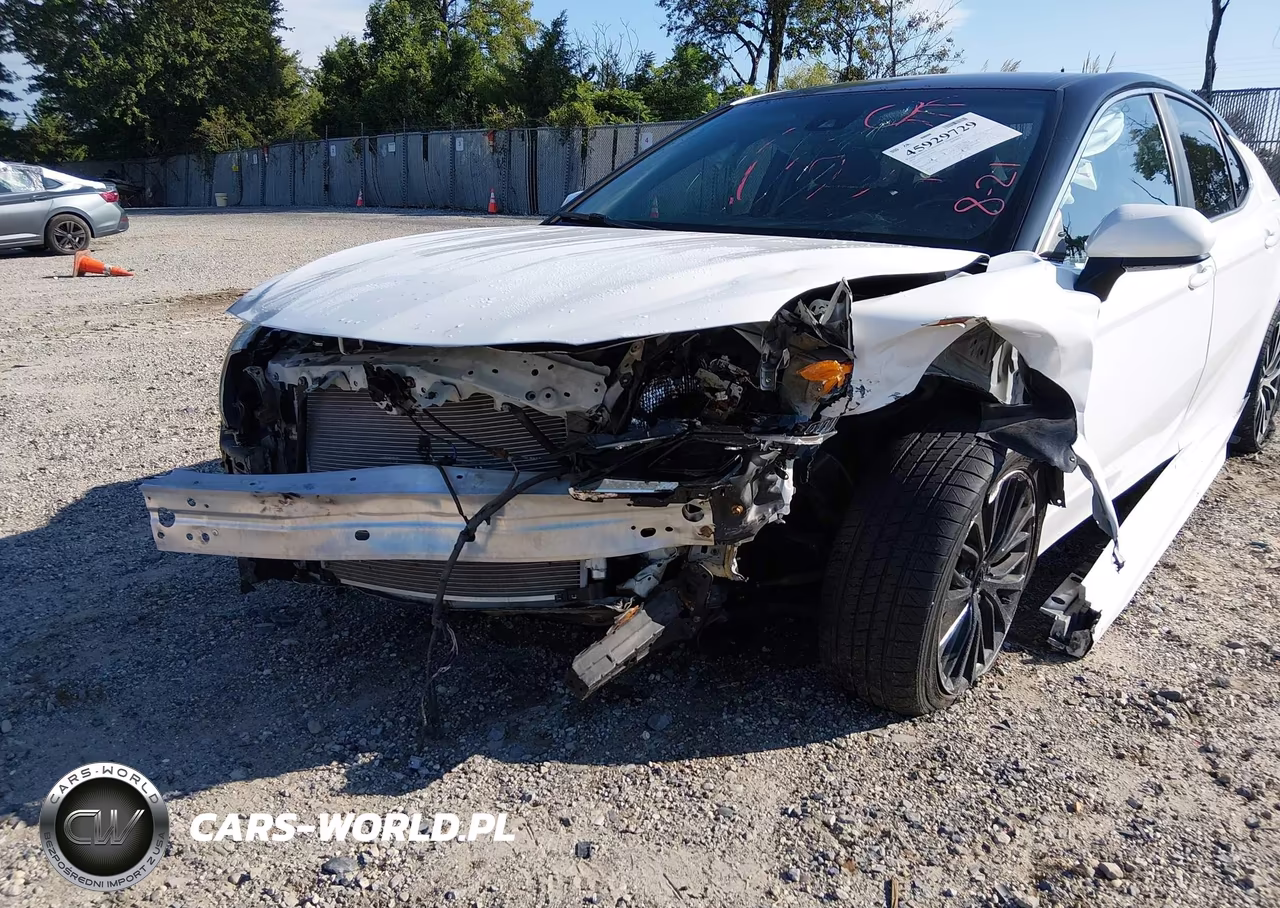2018 Toyota Camry Se VIN:4T1B11HK4JU589027 - 6