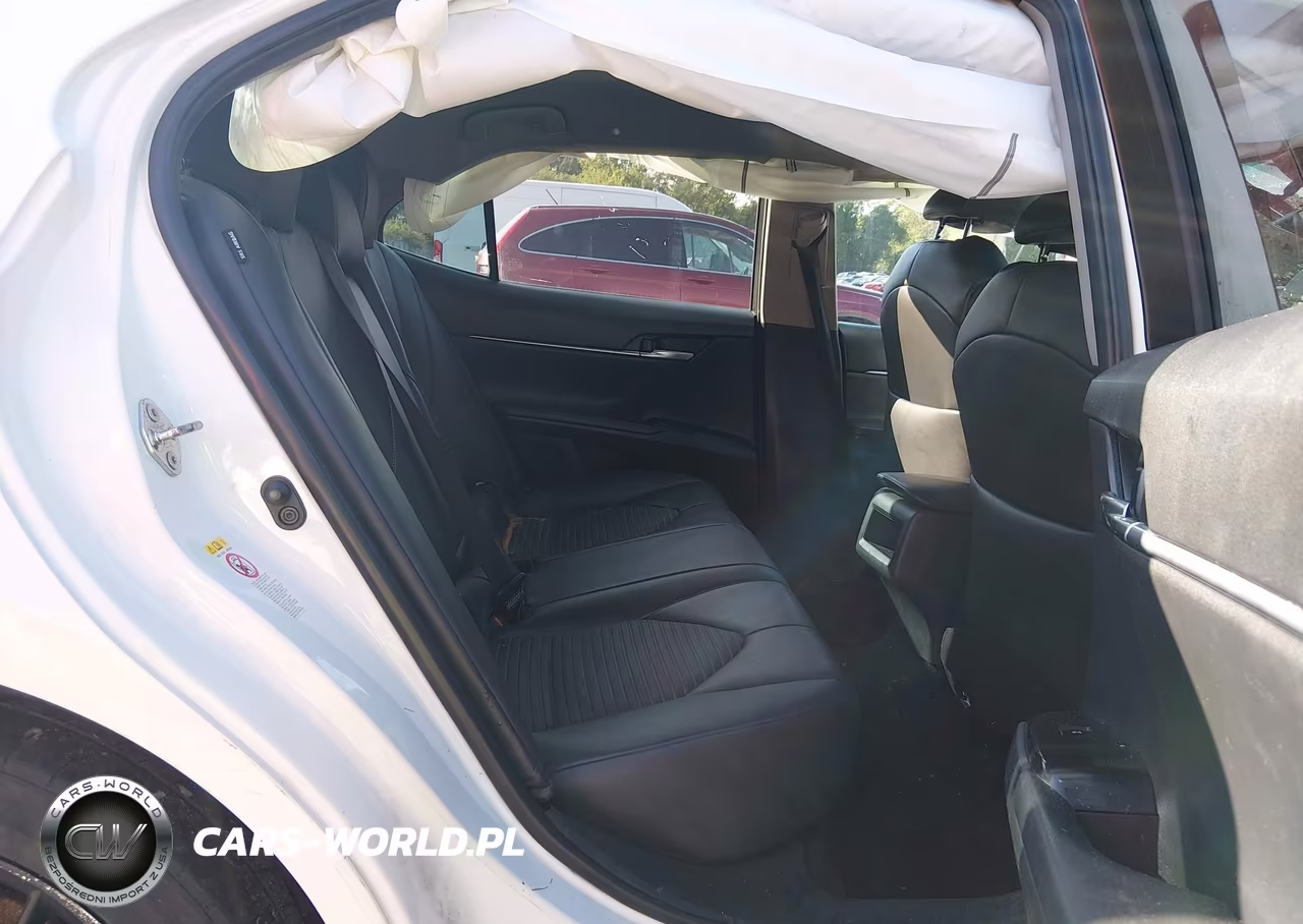 2018 Toyota Camry Se VIN:4T1B11HK4JU589027 - 8