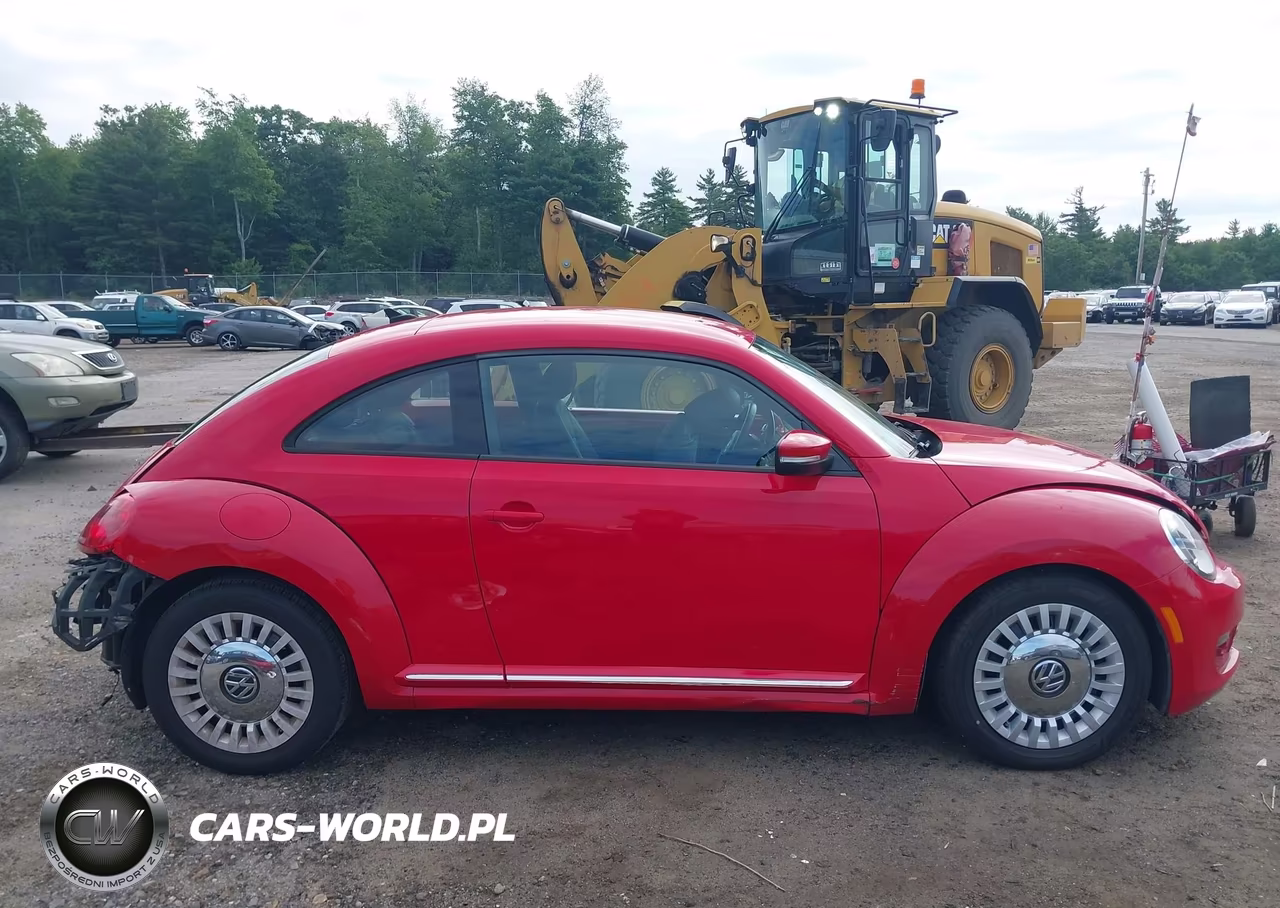 2013 Volkswagen Beetle 2.5L VIN:3VWJP7AT3DM680316 - 13