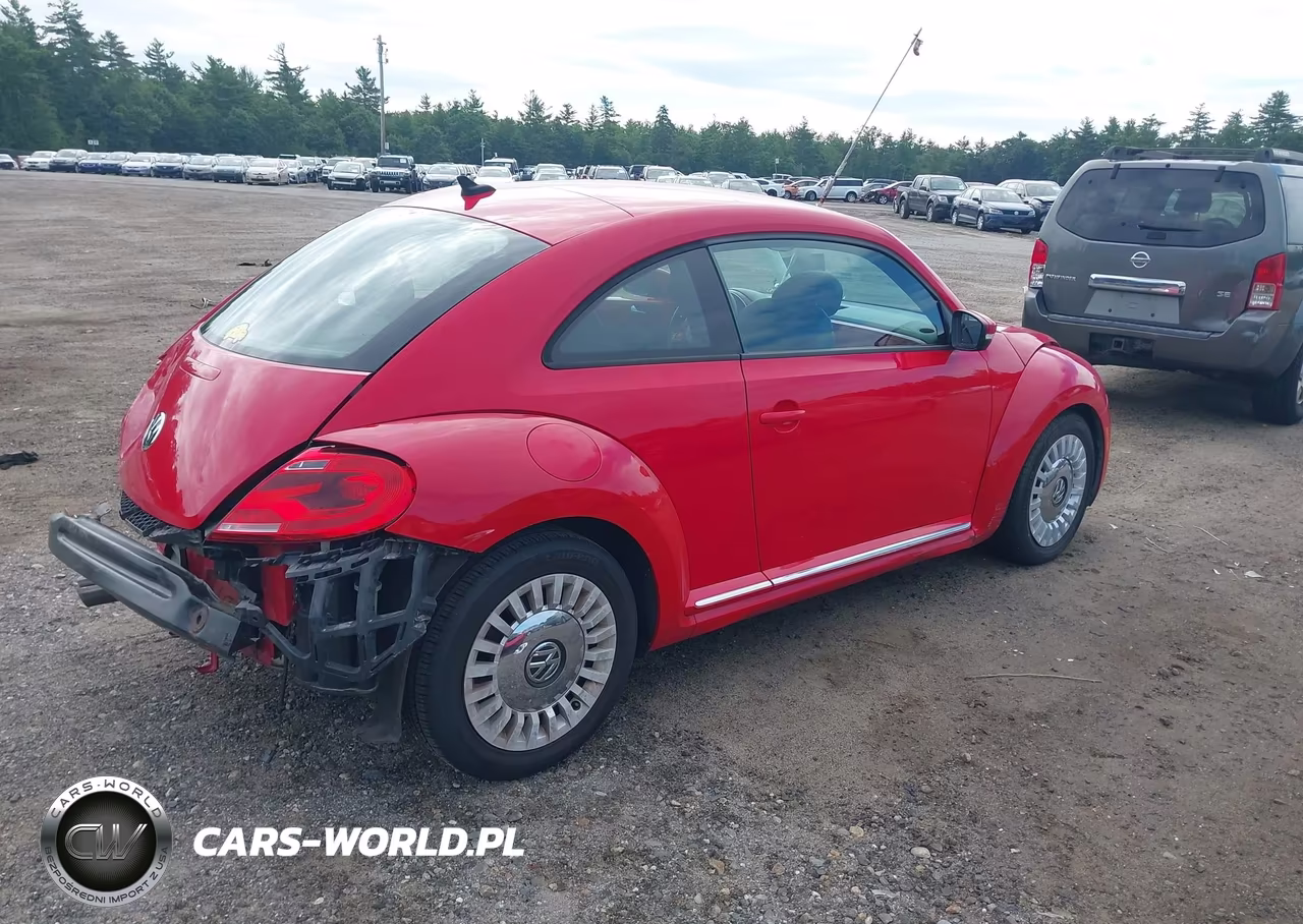 2013 Volkswagen Beetle 2.5L VIN:3VWJP7AT3DM680316 - 4
