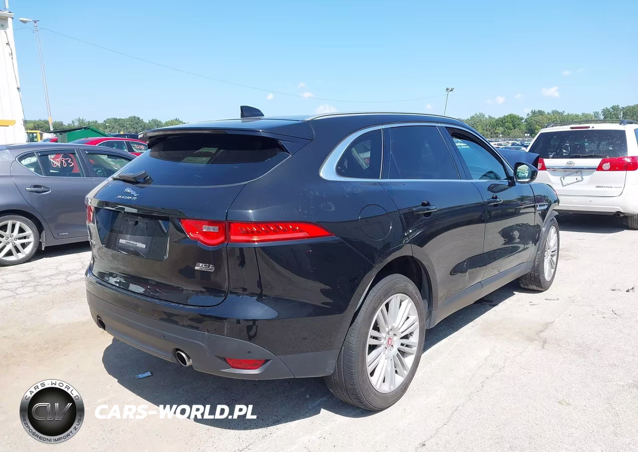 2019 Jaguar F-Pace 30T Portfolio VIN:SADCN2GX4KA351959 - 4