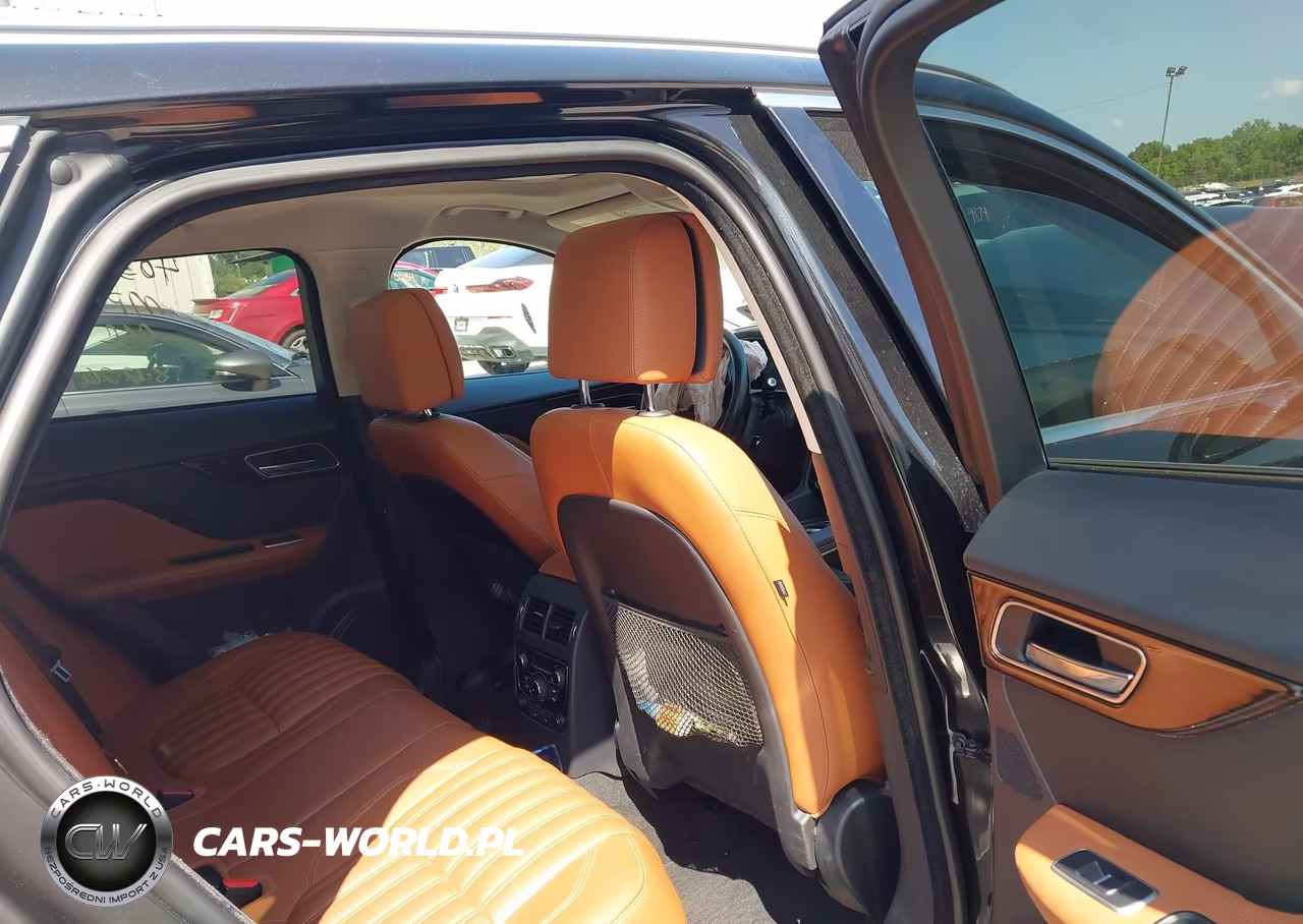 2019 Jaguar F-Pace 30T Portfolio VIN:SADCN2GX4KA351959 - 8