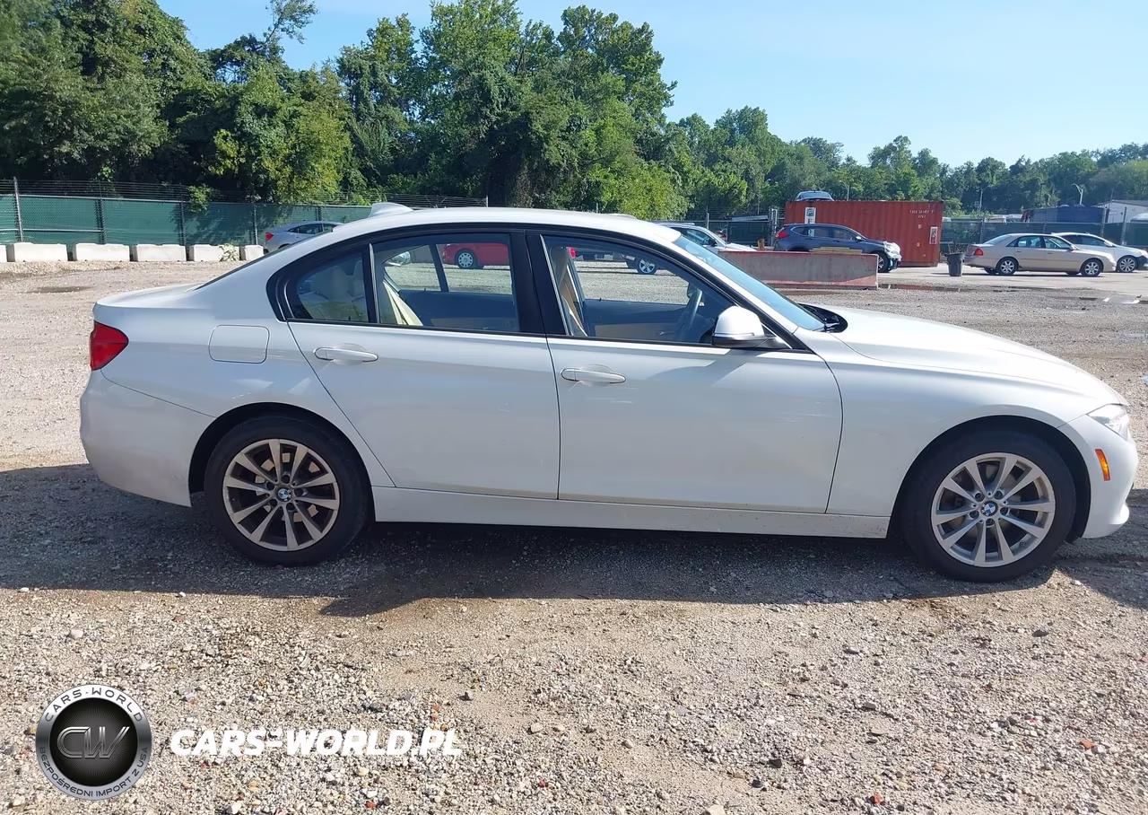 2018 BMW 320I xDrive VIN:WBA8A3C52JA499692 - 13