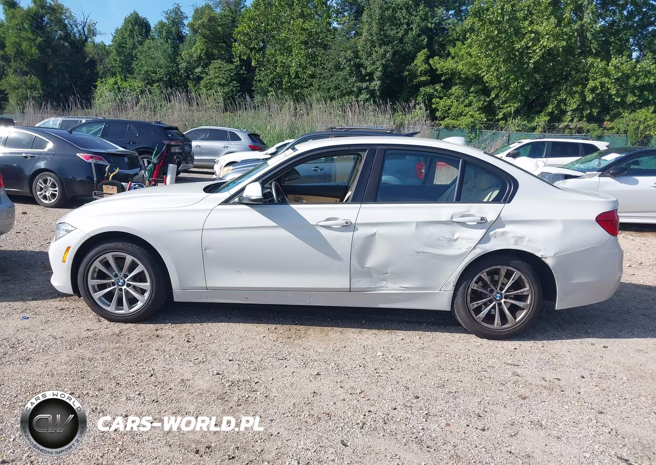 2018 BMW 320I xDrive VIN:WBA8A3C52JA499692 - 14
