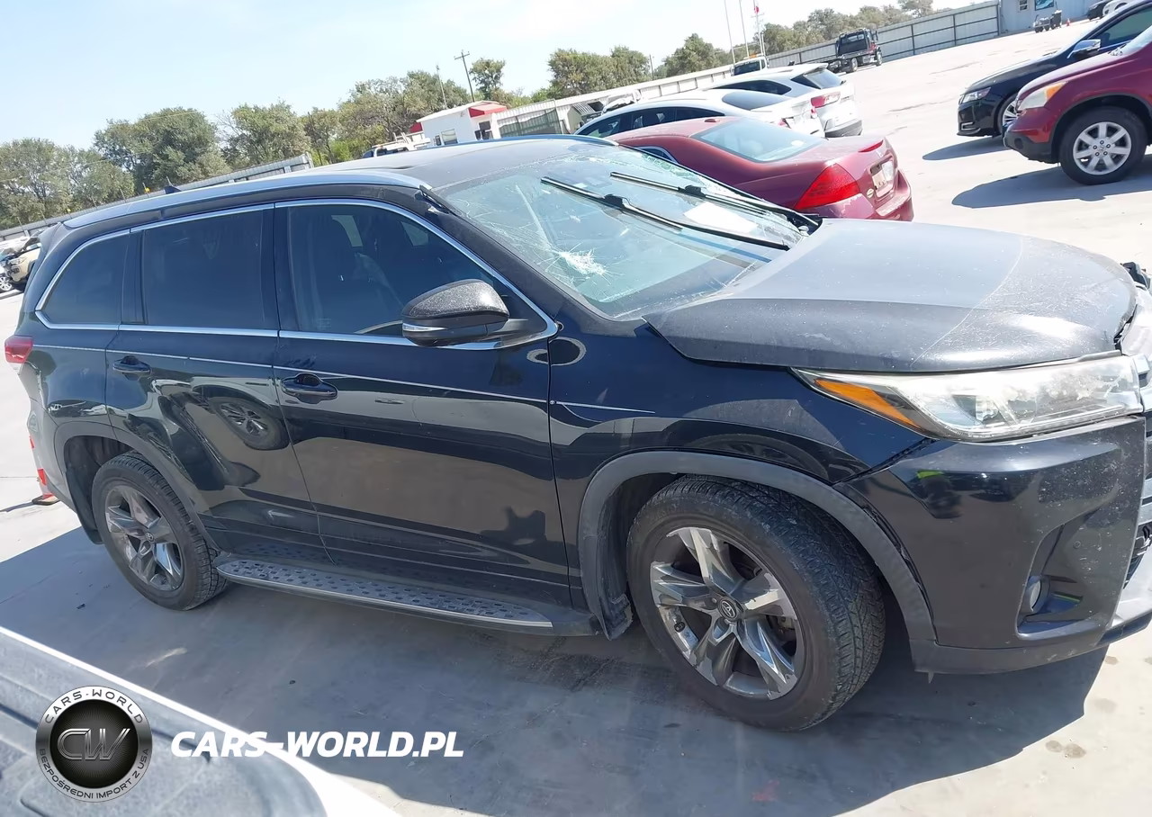 2017 Toyota Highlander Limited Platinum VIN:5TDYZRFH0HS217499 - 13