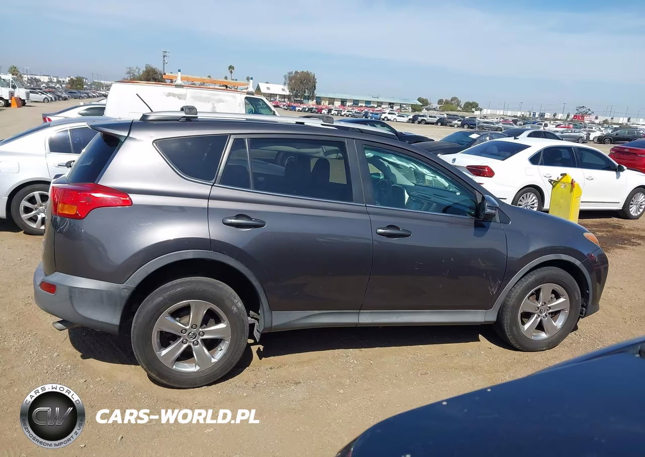 2015 Toyota Rav4 Xle VIN:2T3WFREV0FW176424 - 13