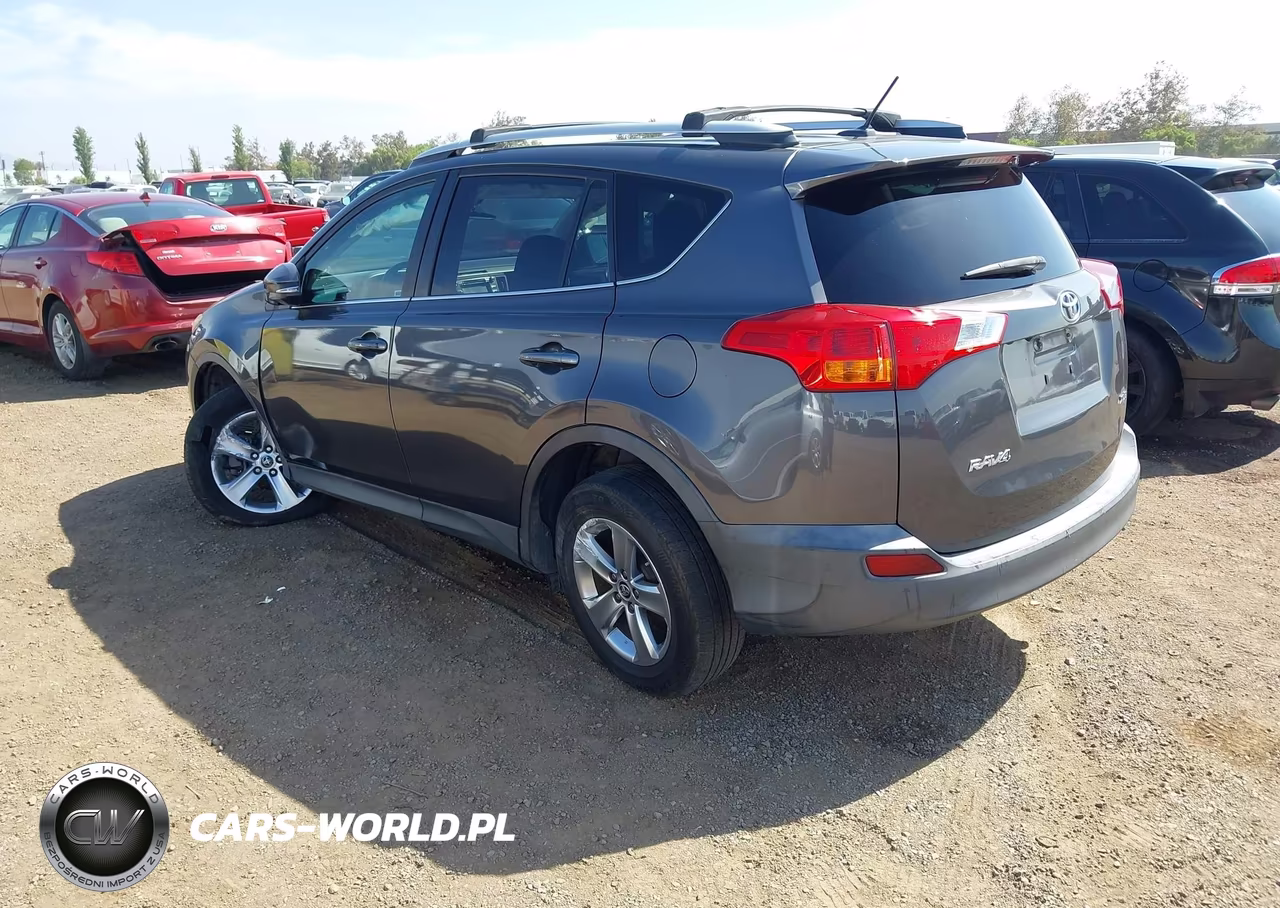 2015 Toyota Rav4 Xle VIN:2T3WFREV0FW176424 - 3