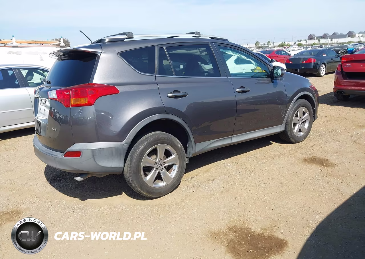 2015 Toyota Rav4 Xle VIN:2T3WFREV0FW176424 - 4