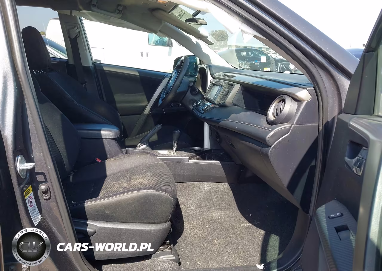 2015 Toyota Rav4 Xle VIN:2T3WFREV0FW176424 - 5