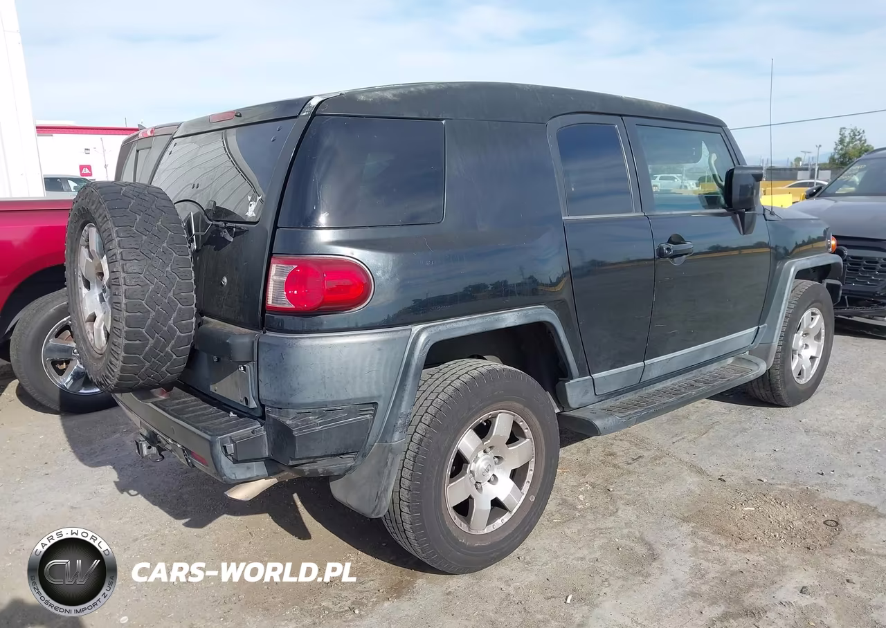 2007 Toyota Fj Cruiser VIN:JTEBU11F670087947 - 4