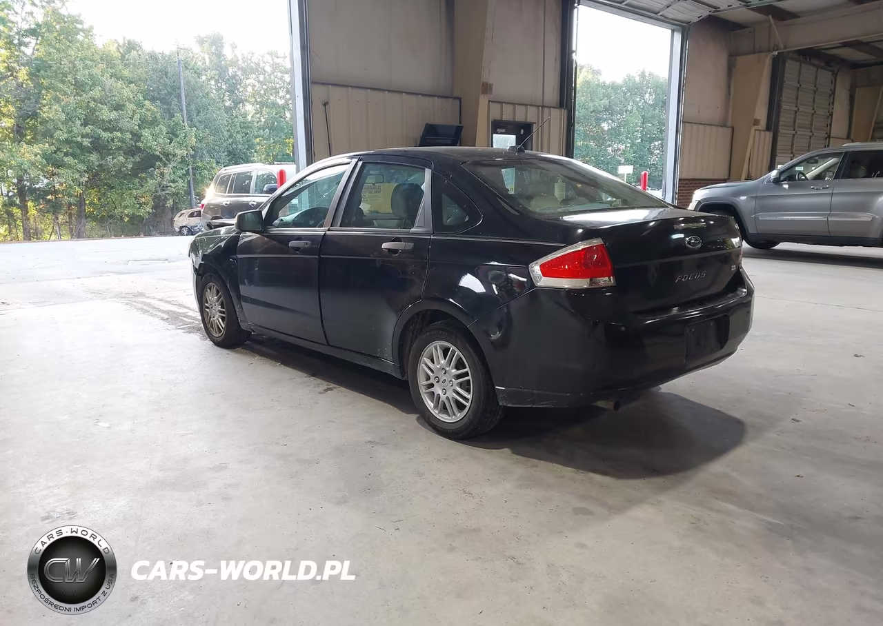 2011 Ford Focus Se VIN:1FAHP3FN5BW128808 - 3
