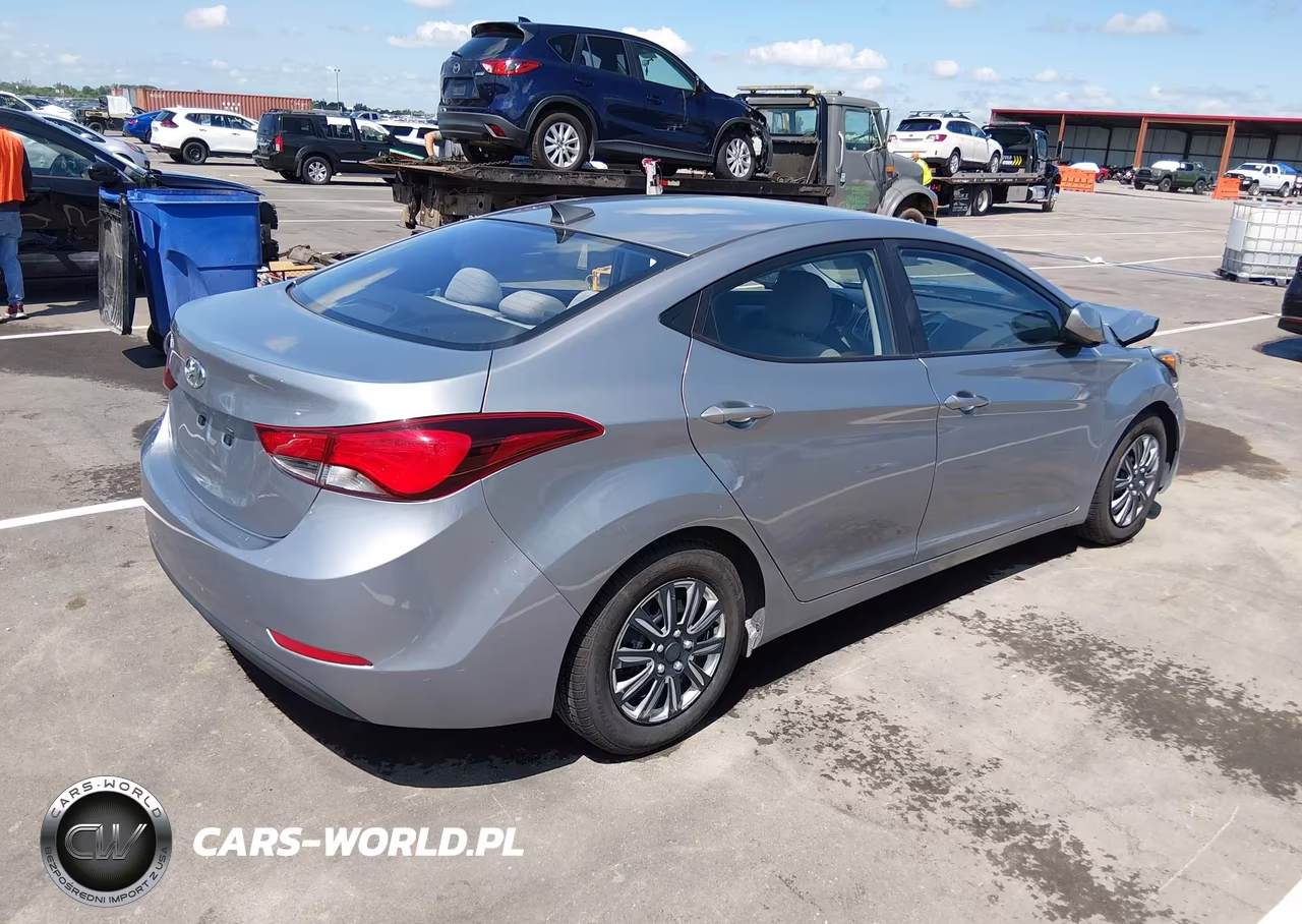 2016 Hyundai Elantra Se VIN:5NPDH4AEXGH688033 - 4