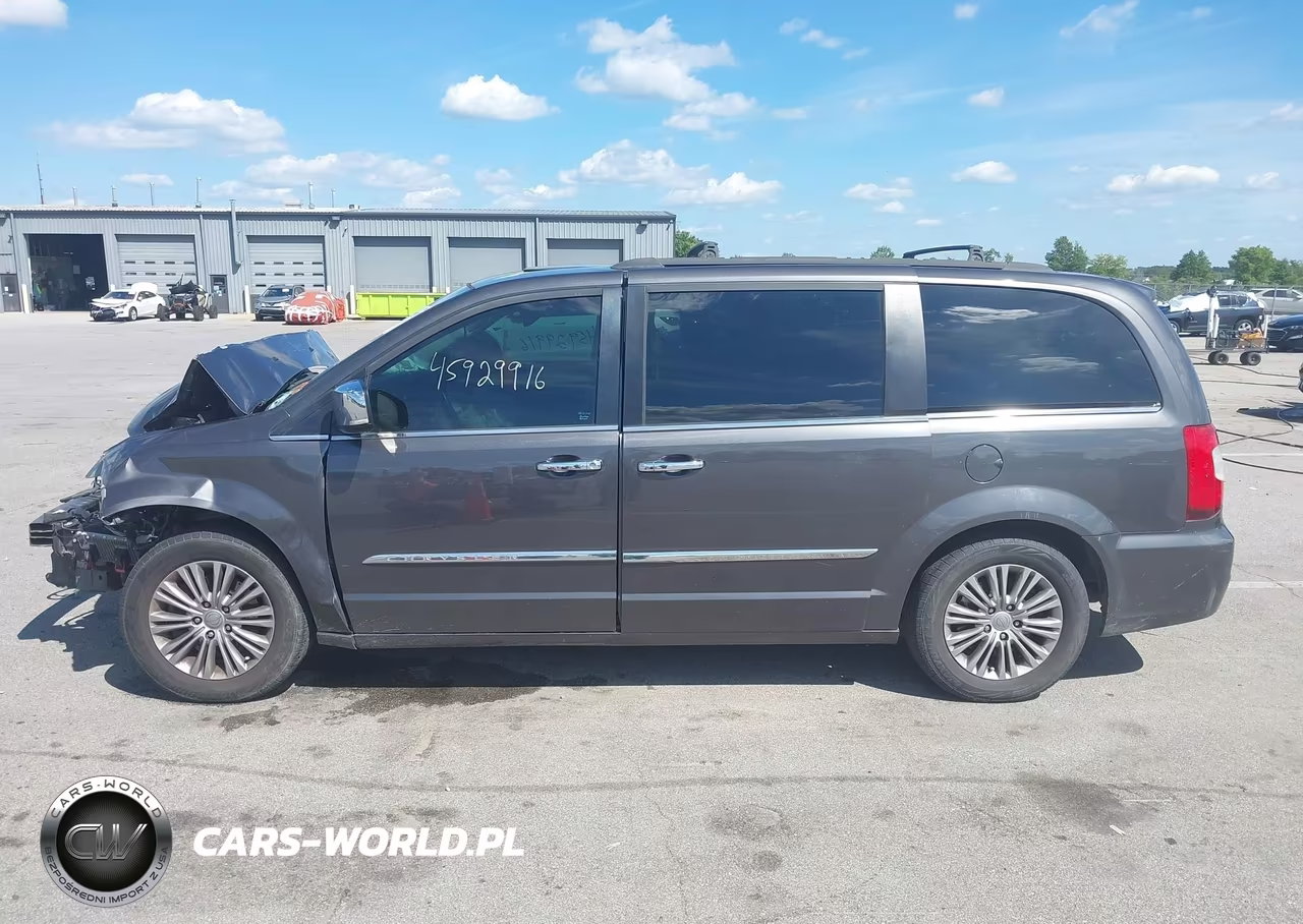 2016 Chrysler Town & Country Touring-L Anniversary Edition VIN:2C4RC1CG1GR128292 - 15