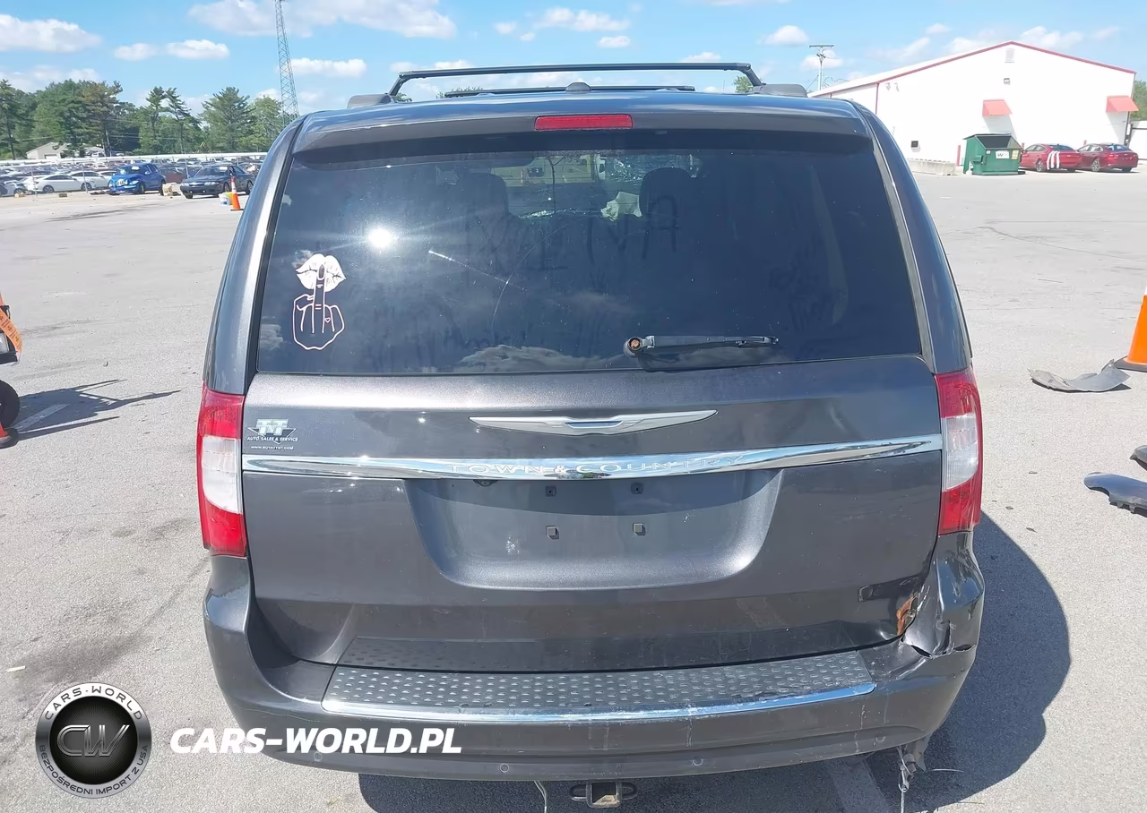 2016 Chrysler Town & Country Touring-L Anniversary Edition VIN:2C4RC1CG1GR128292 - 17