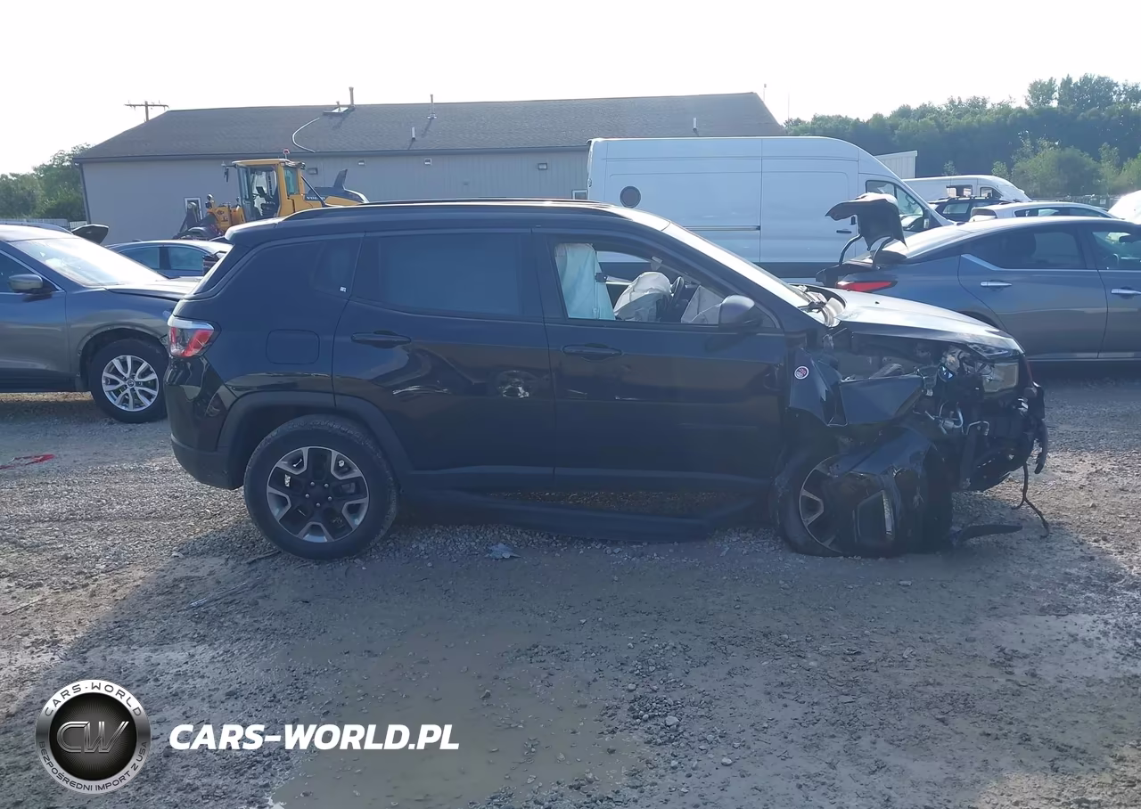 2018 Jeep Compass Trailhawk 4X4 VIN:3C4NJDDB3JT314672 - 13