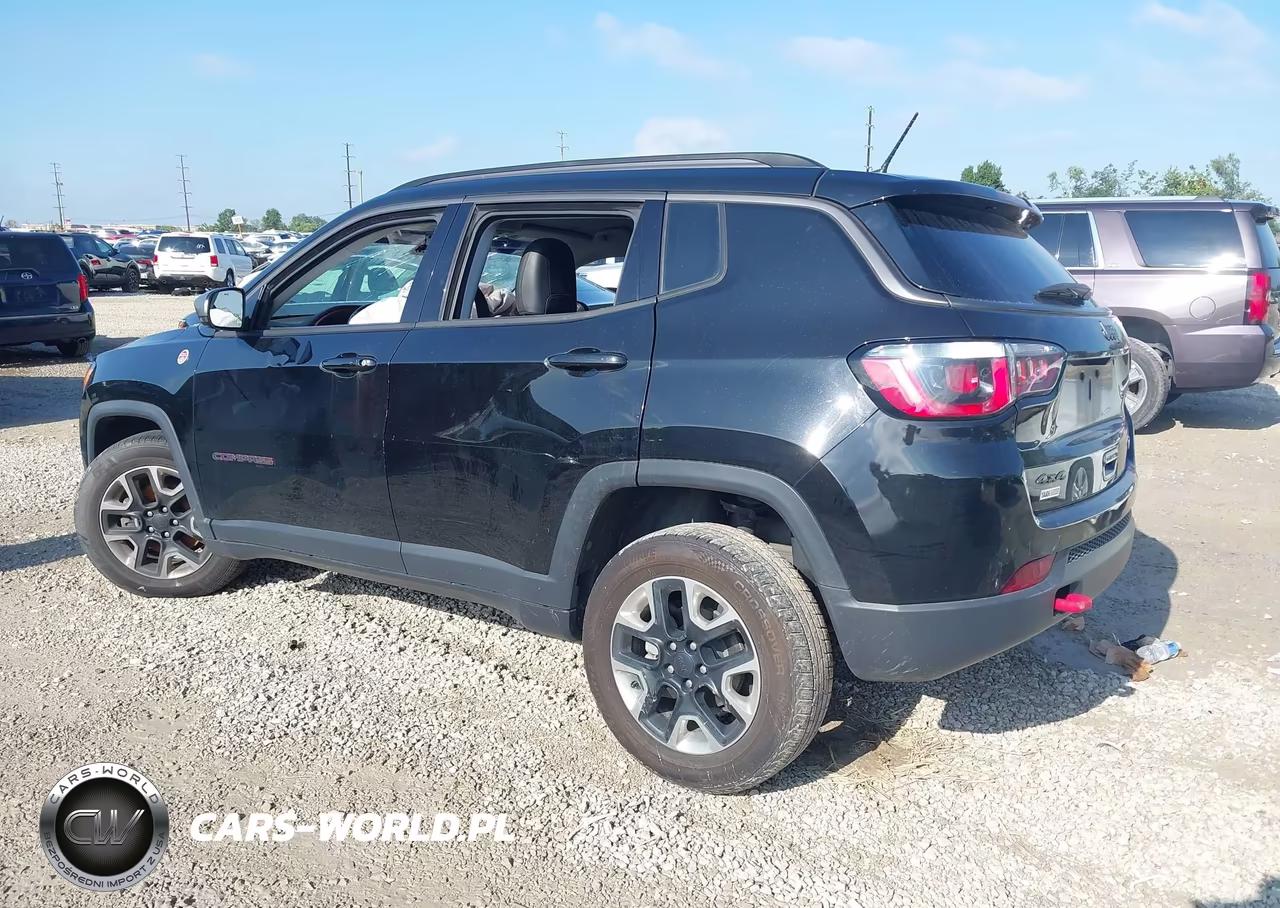 2018 Jeep Compass Trailhawk 4X4 VIN:3C4NJDDB3JT314672 - 3