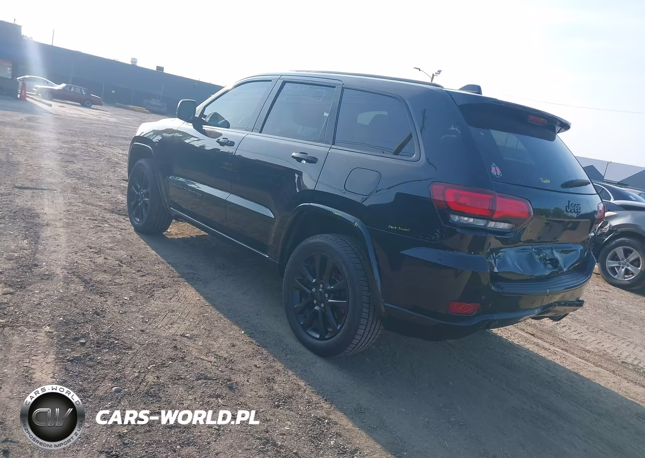 2017 Jeep Grand Cherokee Altitude VIN:1C4RJFAG8HC919256 - 3