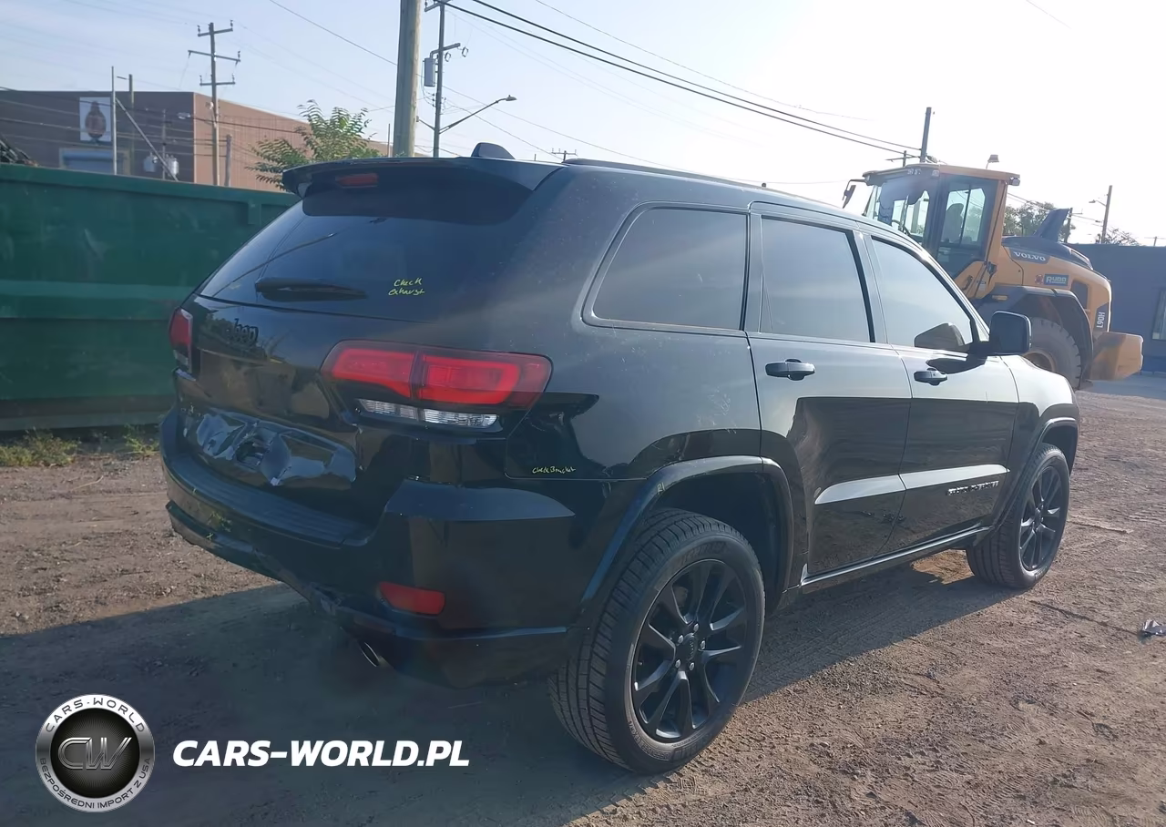 2017 Jeep Grand Cherokee Altitude VIN:1C4RJFAG8HC919256 - 4