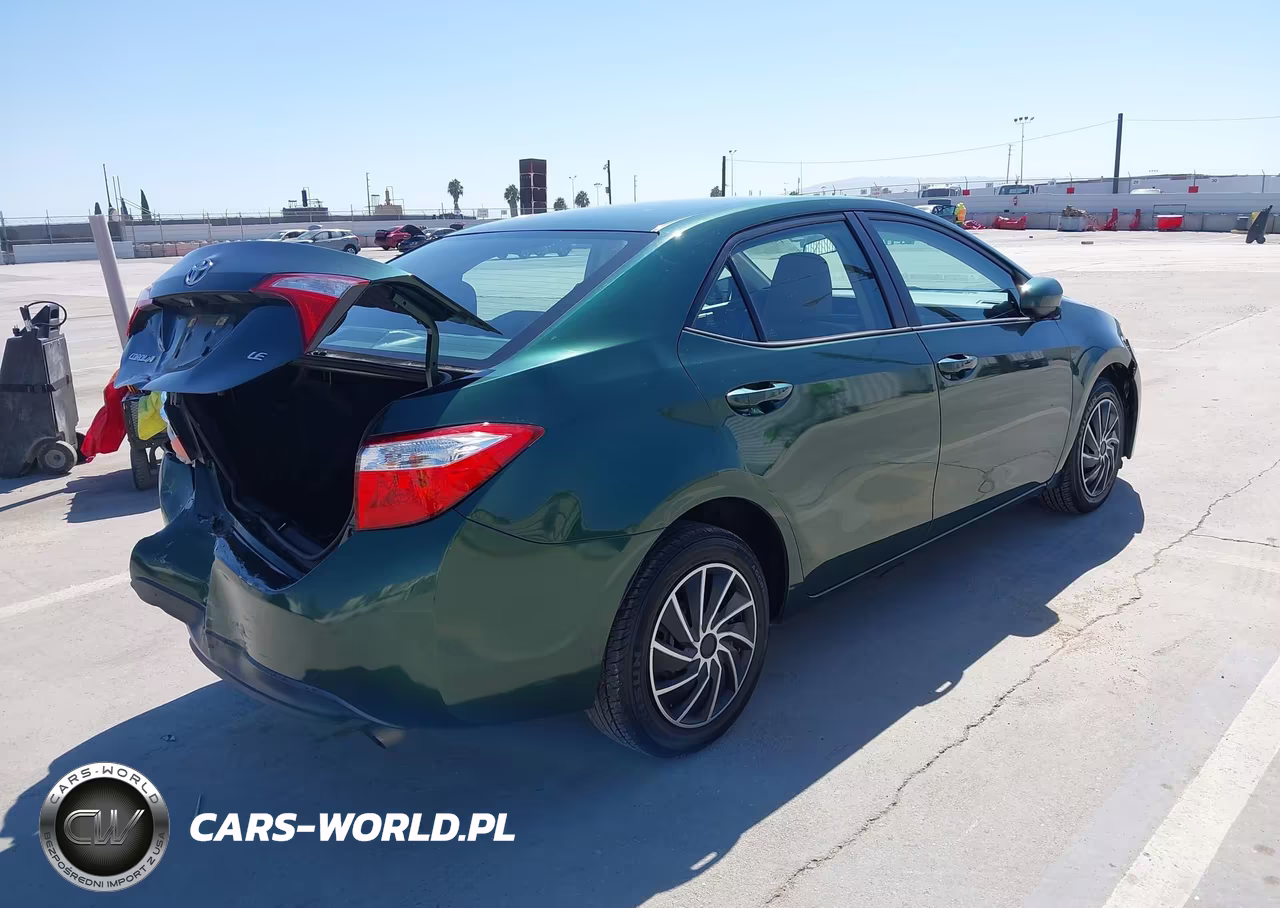 2016 Toyota Corolla Le VIN:5YFBURHE9GP472943 - 4