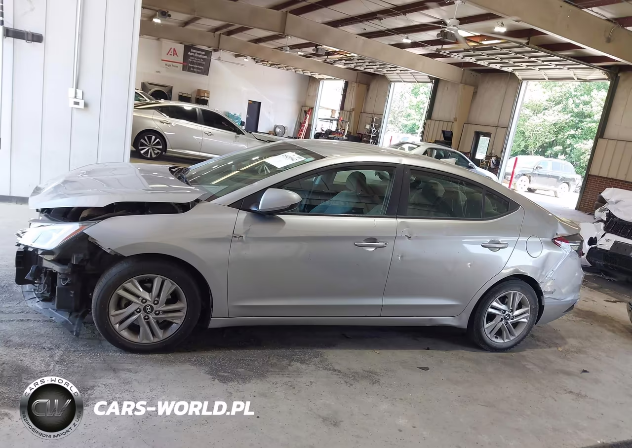 2020 Hyundai Elantra Sel VIN:5NPD84LF8LH551592 - 15