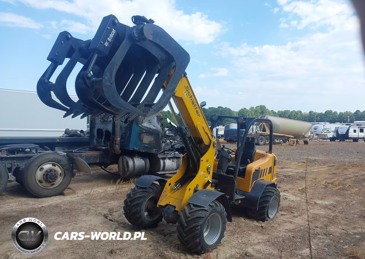 2022 Schaffer 2630T Tractor VIN:0000000002268C066 - 2