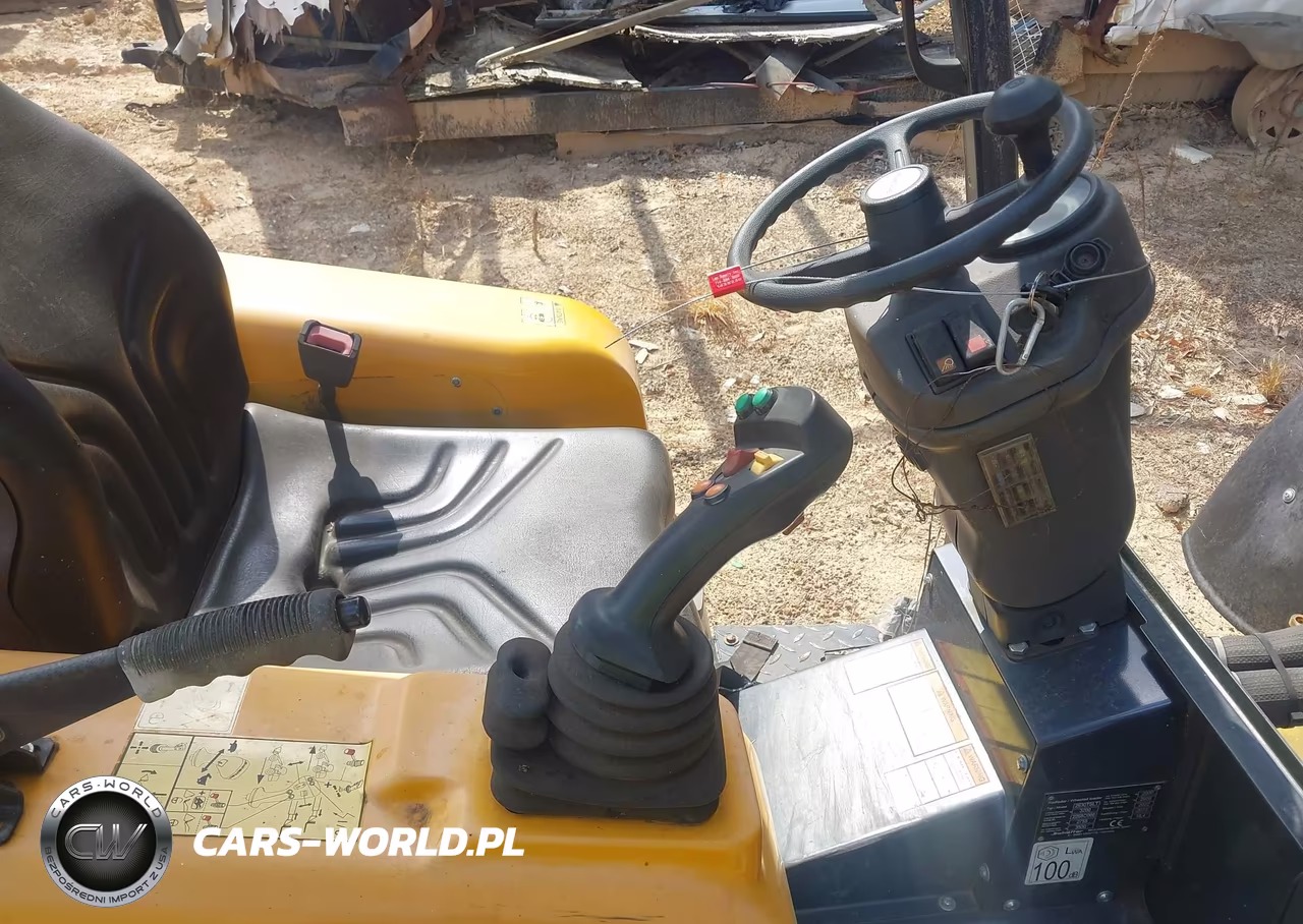 2022 Schaffer 2630T Tractor VIN:0000000002268C066 - 5