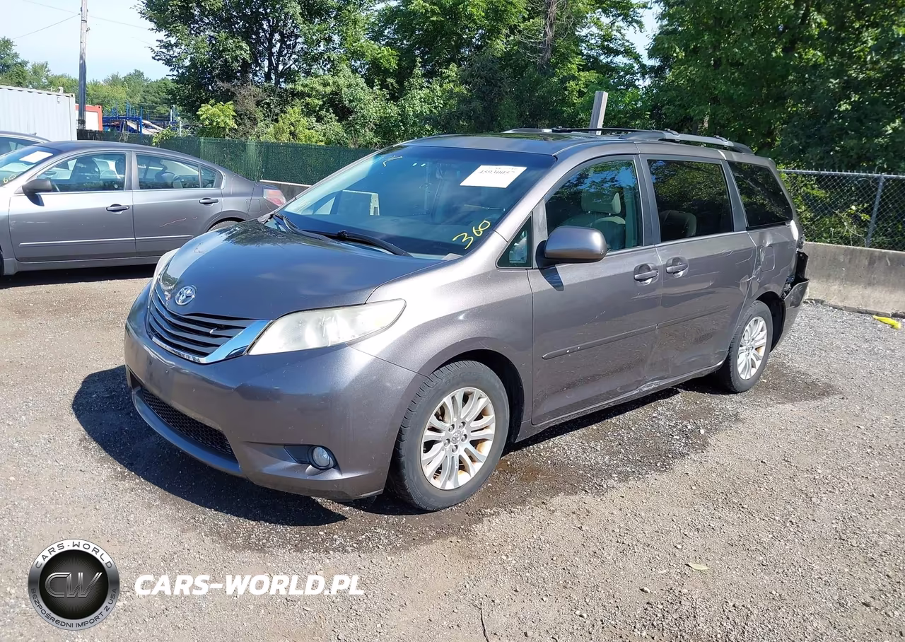 2013 Toyota Sienna Xle V6 8 Passenger VIN:5TDYK3DC5DS308092 - 2